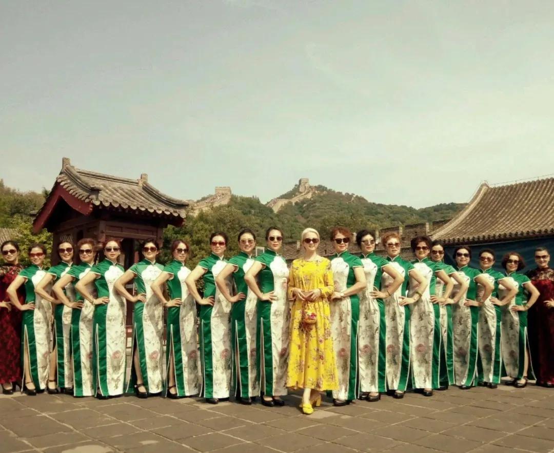 辽宁励志大妈于书：前夫出轨，两度瘫痪，一夜白头，55岁终获真爱