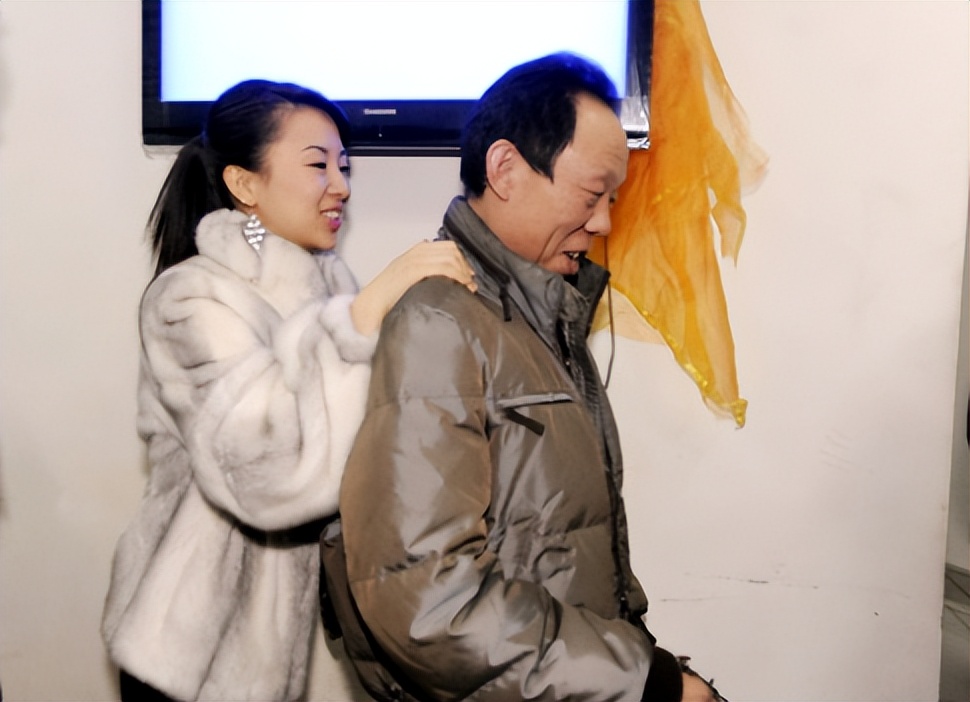 九球天后潘晓婷为何至今单身,九球冠军潘晓婷有几任丈夫