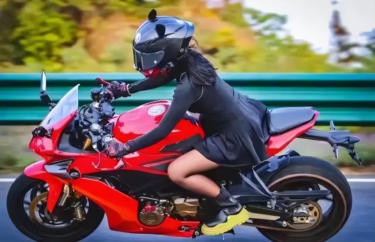 机车事故死亡网红事件,两机车网红疑因车祸去世