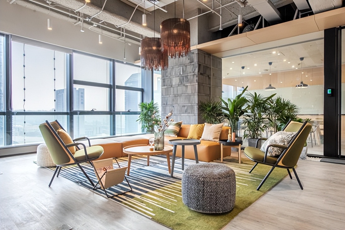 为什么实体店沙发比网购沙发软,为什么网上的沙发比实体店便宜