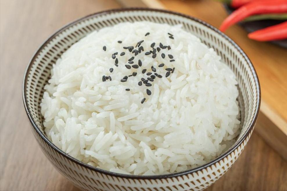 煮米饭的小技巧粒粒分明,清水煮米饭的正确方法