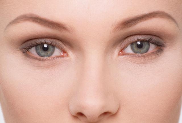 微整切眉去眼袋可以年轻多少岁,有几种快速去眼袋的方法