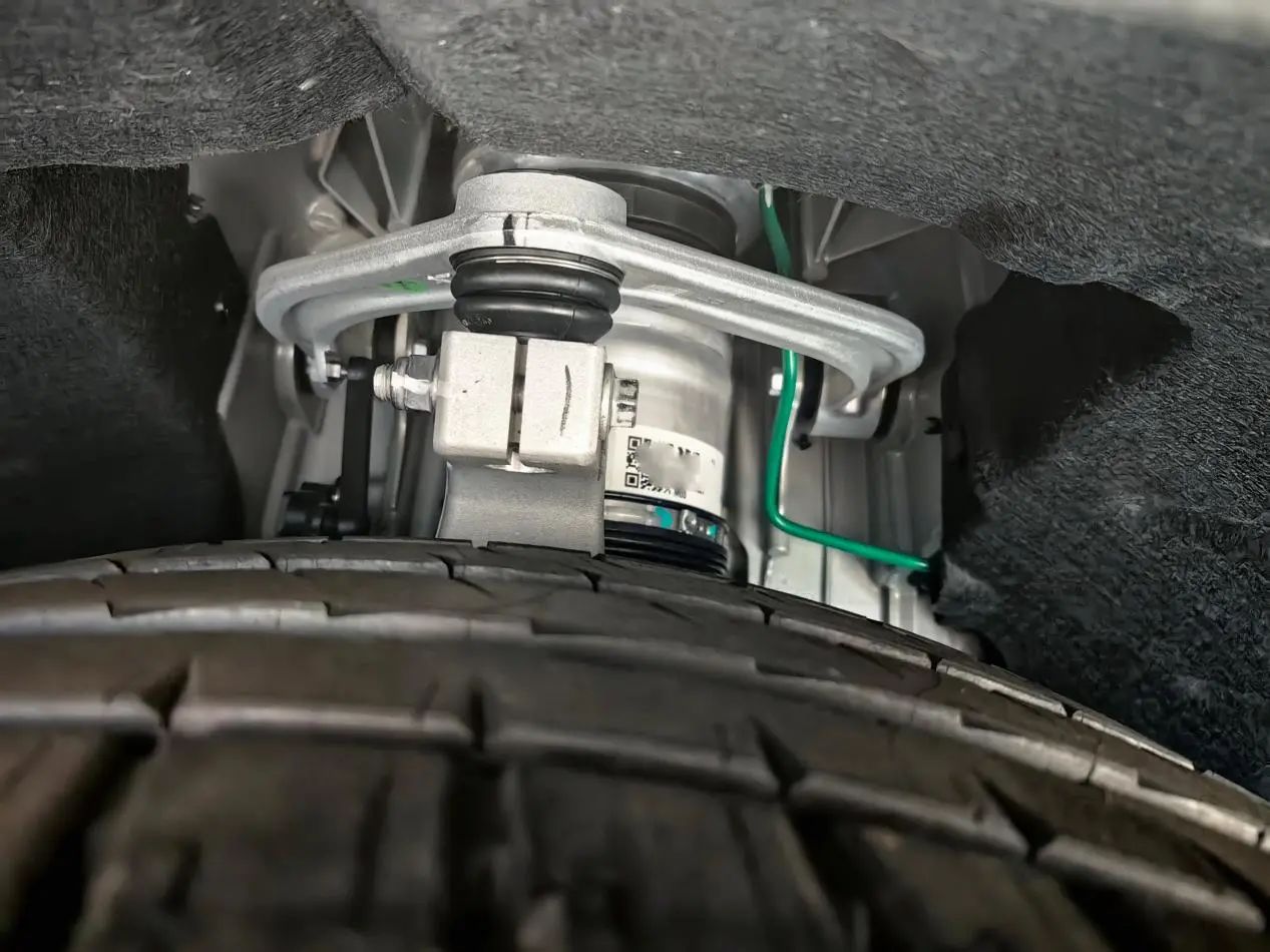 理想l9与腾势d9驾驶感受,腾势d9问界m9和理想l9哪个值得购买