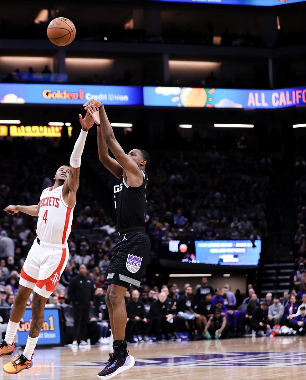 国王122-115勇士全场数据,国王121-103胜鹈鹕