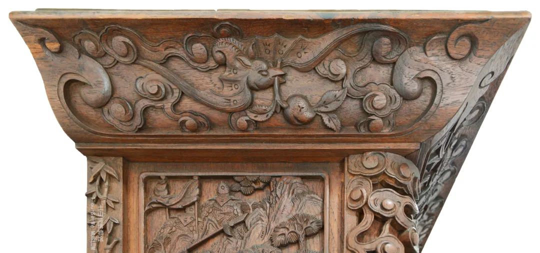 海上文脉看徐汇丨土山湾彩绘玻璃雕花橱柜回归始末