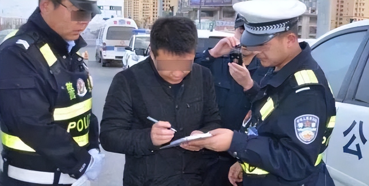 被扣12分多久可以拿回驾驶证,酒驾扣了12分还能拿回驾驶证吗