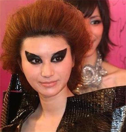 盘点那些发型翻车的搞笑瞬间,女生发型中长发剪发翻车