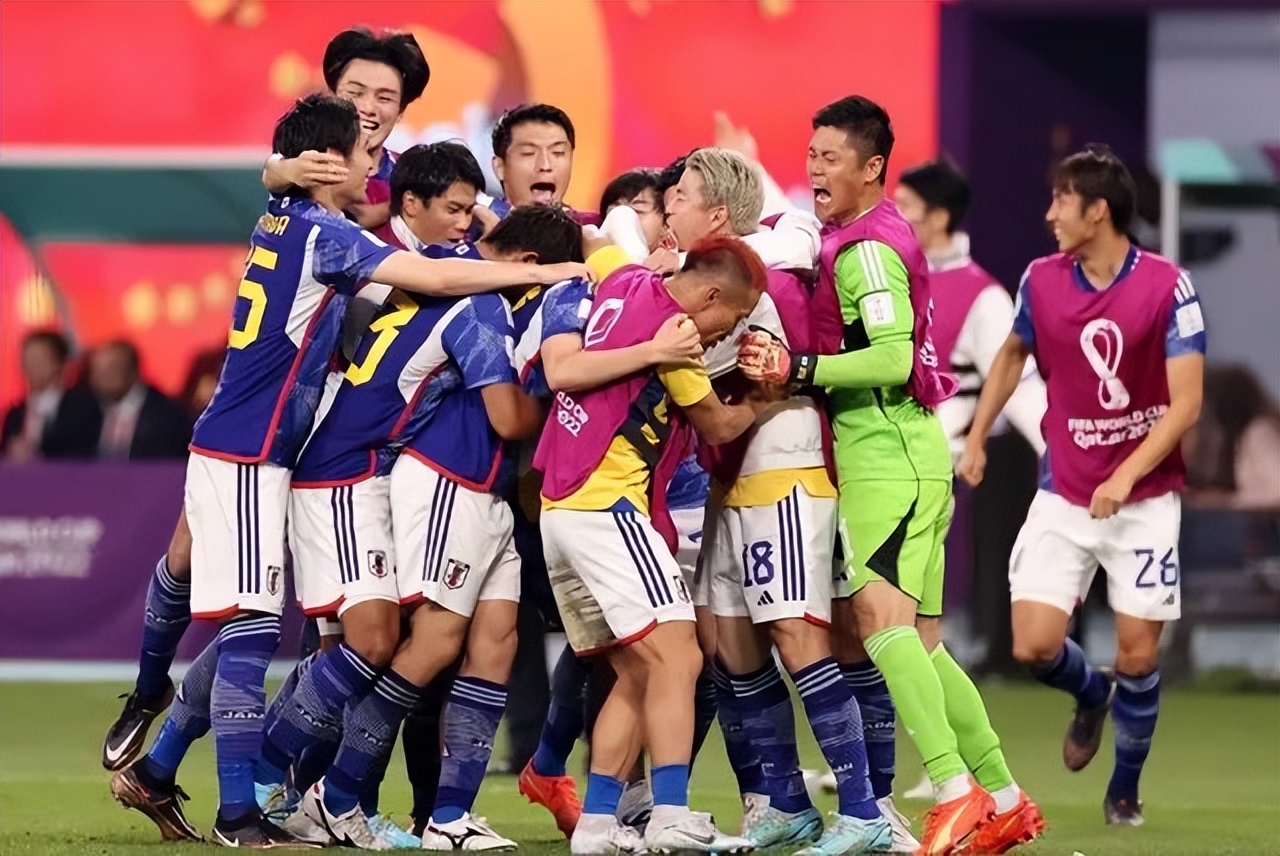 绝了！控球率17.7%，5分钟解决战斗！日本封神，西班牙跪了