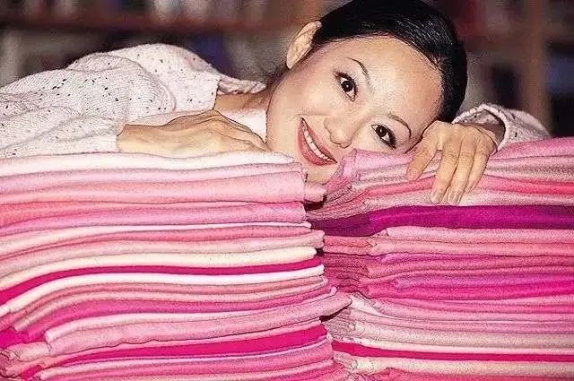 棣欐腐绗竴濡栧コ宸ㄦ槦,棣欐腐鍏绗竴濡栧コ