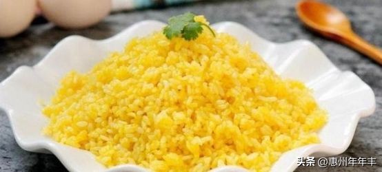 用生米粒炒饭,用生糯米炒饭