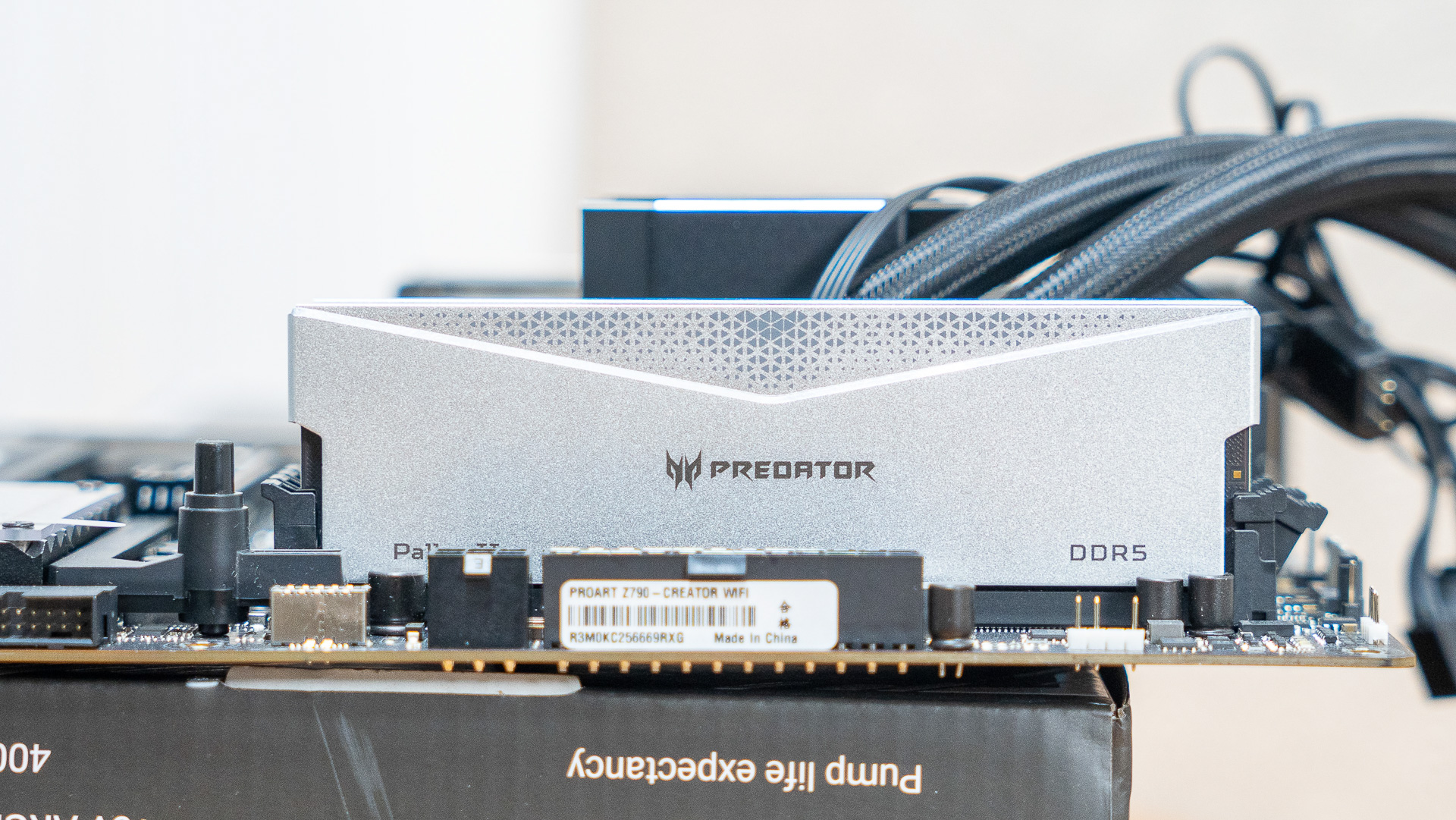 华硕proartz790支持ecc吗,华硕z790和pro