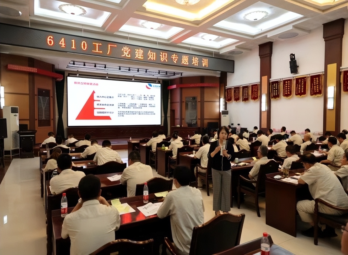 杨丽萍讲师,杨丽萍老师传承人