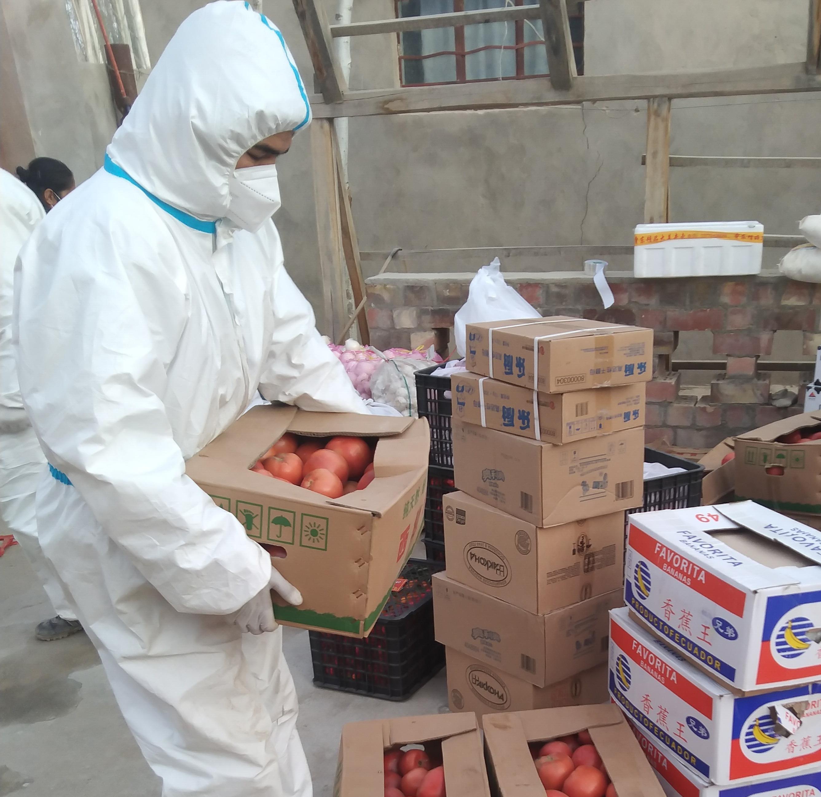 伽师县和夏瓦提乡阿木巴尔村,策勒县固拉哈玛镇阿木巴尔村