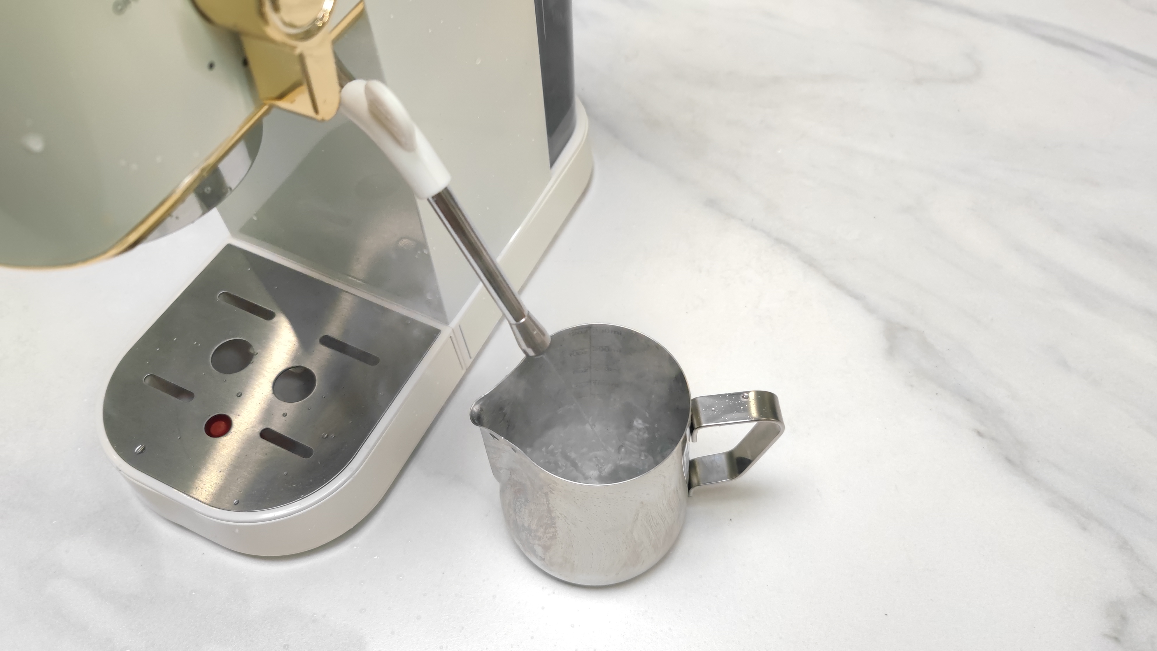 最好的家用半自动意式咖啡机,最新型意式半自动咖啡机