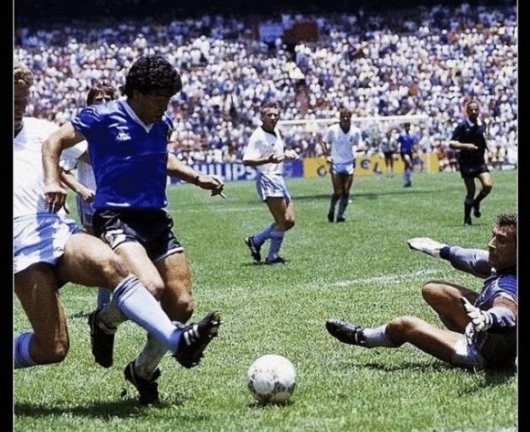 卡塔尔世界杯争议大揭秘,卡塔尔世界杯在争议中推进