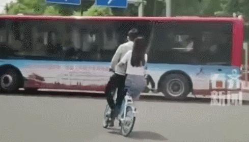 电脑cpu温度高的图片,电脑cpu温度对照表