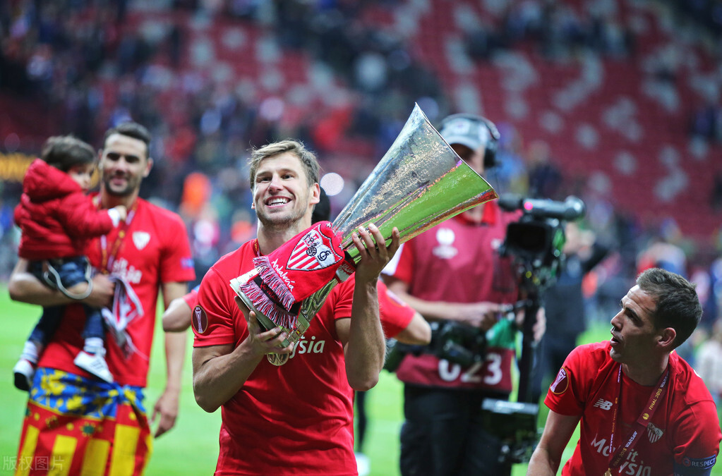 竞彩比分四串一中了三场有多少钱,竞彩足球比分四串一有限额吗