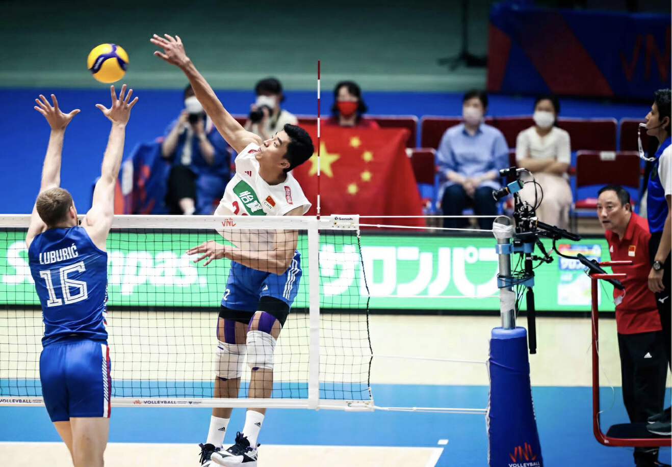 中国队0-3负于伊朗,中国队1:3不敌伊拉克