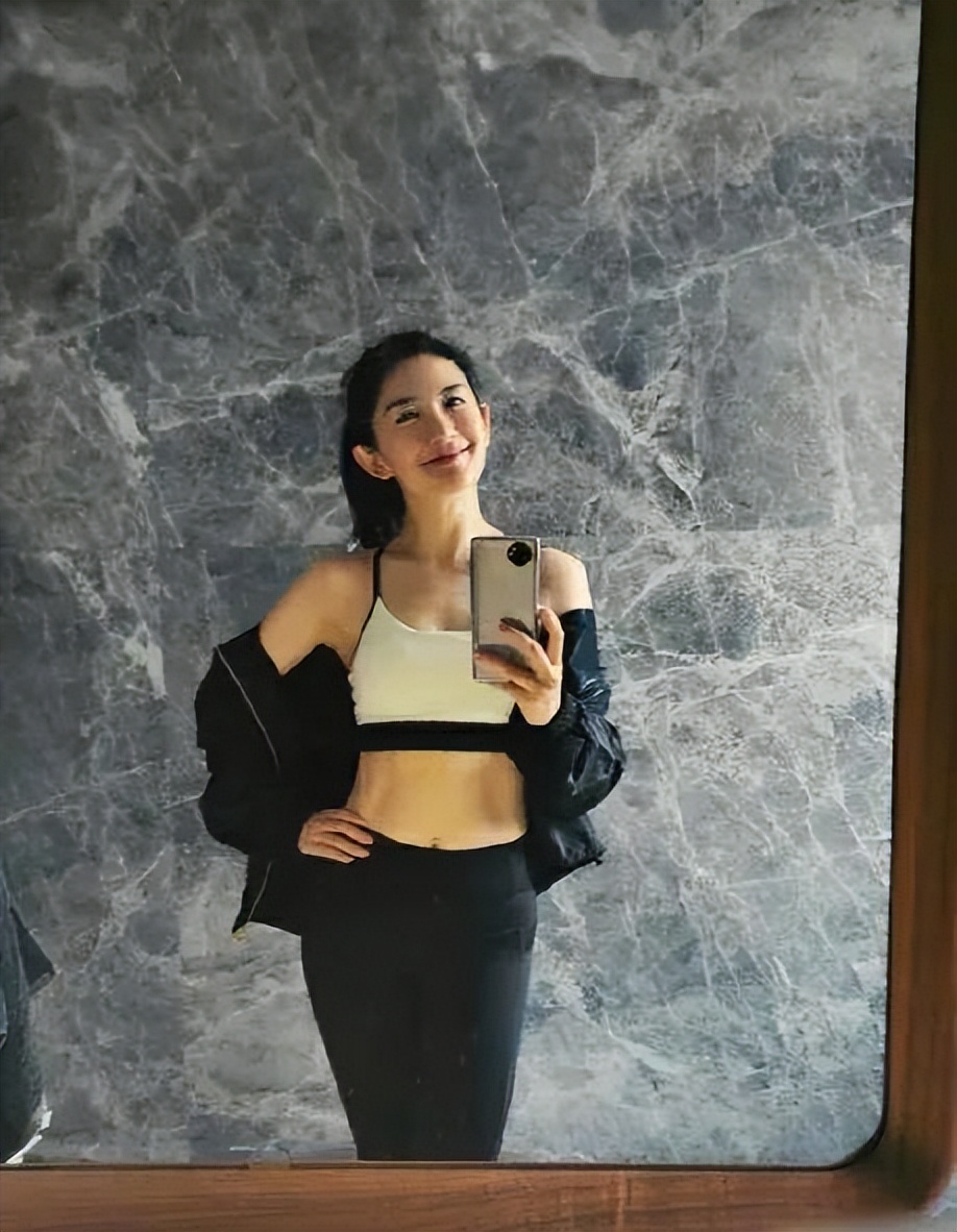 谢娜生完二胎胖了吗,谢娜生了双胞胎身材现在怎么样