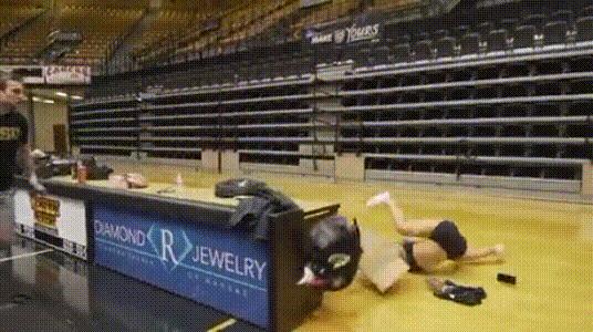 弟弟老是顶嘴该怎么办,弟弟老是跟姐姐顶嘴怎么回事