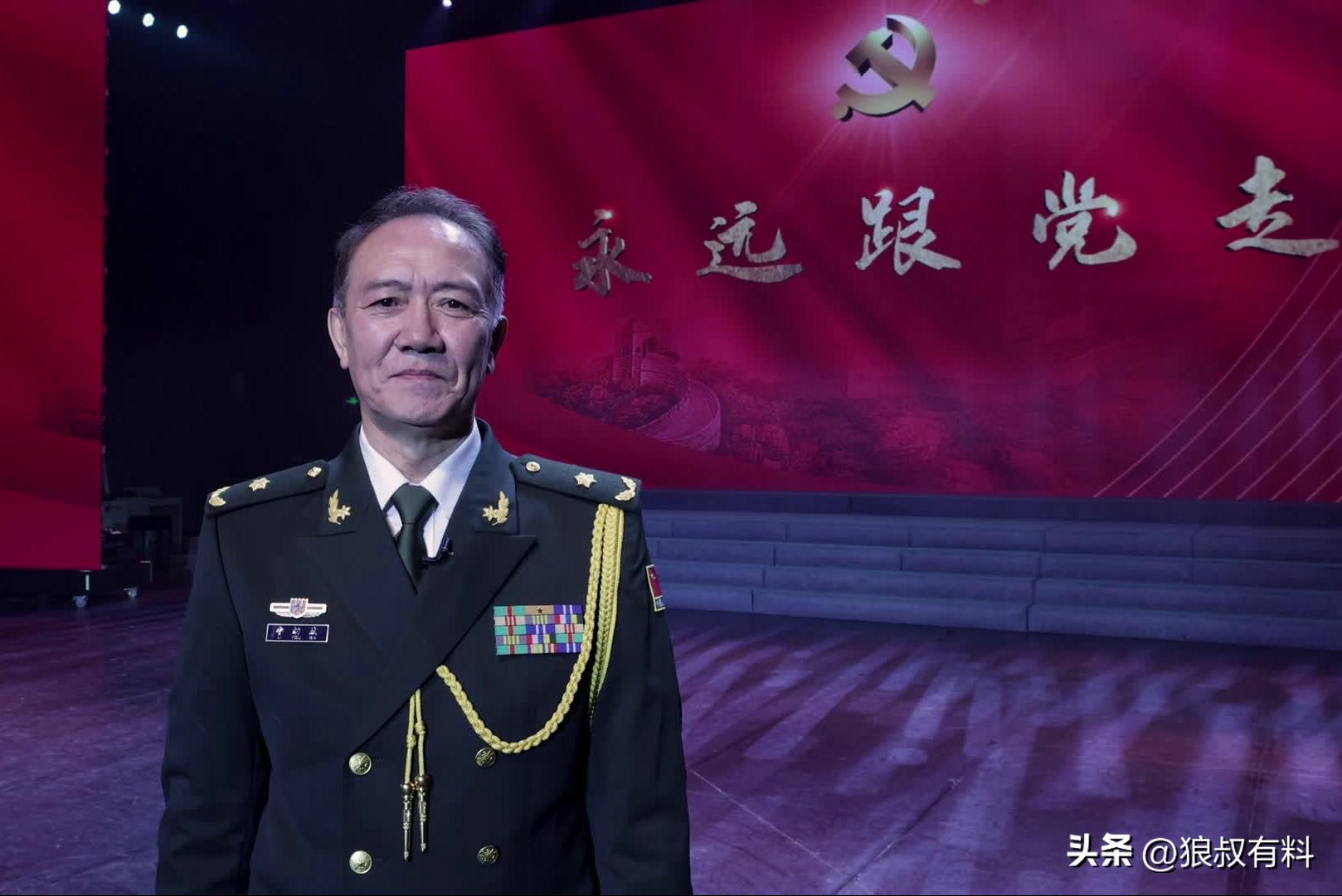 明明油头粉面却偏硬演军人，这7位专业演员告诉你，啥叫铁骨军人