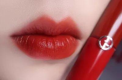 大牌口红色号推荐黄皮显白显年轻,黄色唇色深显白的口红色号