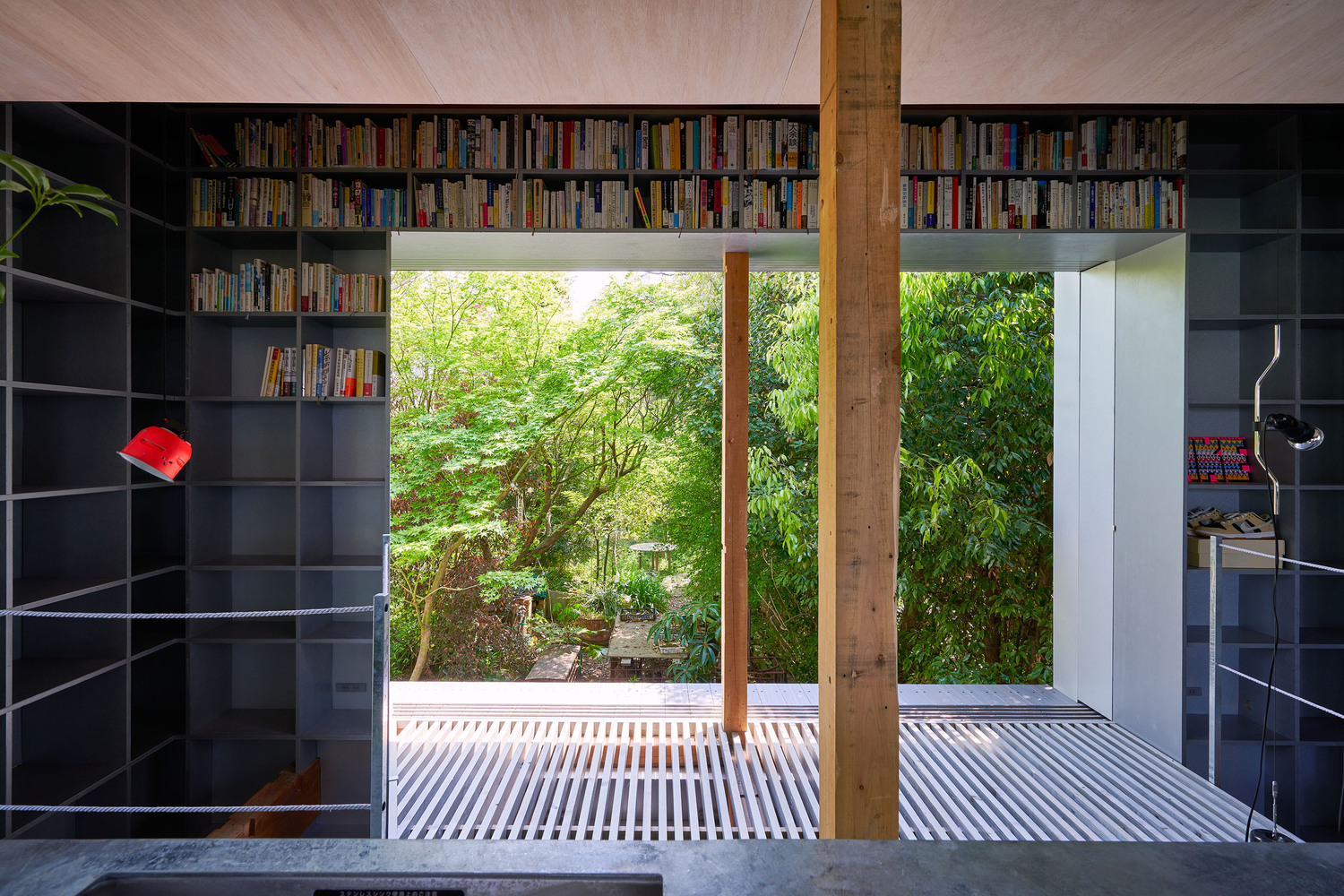 这个老板太会装，把办公室搬到深山，员工因此爱上了工作！