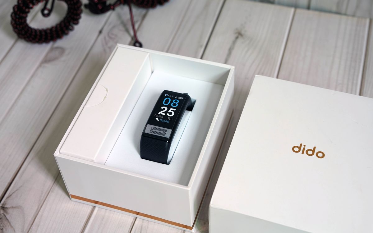 精准实时测心率和血压的智能手环,智能手环血压心率测量戴哪只手好