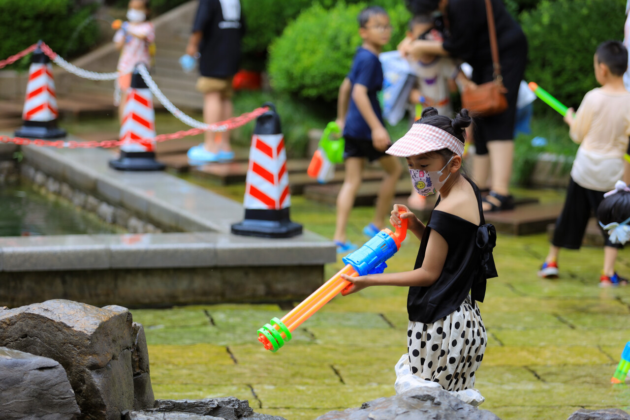 游济南趵突泉大明湖的感慨,趵突腾空润泉城