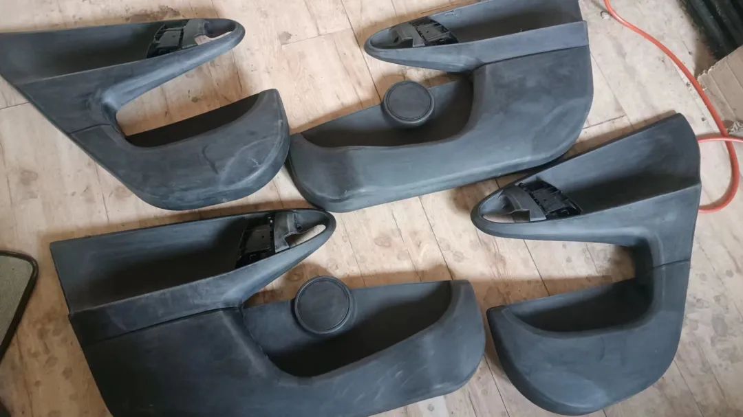 2010款比亚迪f0翻新案例,比亚迪f0全车翻新喷漆多少钱