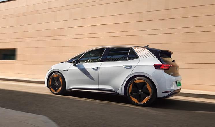 12万多入手电动小钢炮ID.3，比亚迪海豚、欧拉好猫泪目