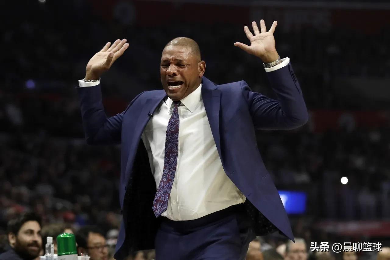 NBA晚报:太阳老板当众露鸟并威胁孕妇，里弗斯点赞色情图片和推文