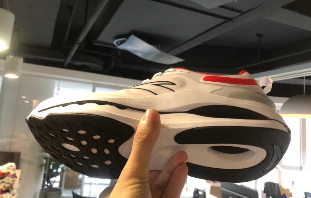 谷爱凌同款跑鞋,安踏冠军跑鞋2代pro谷爱凌配色