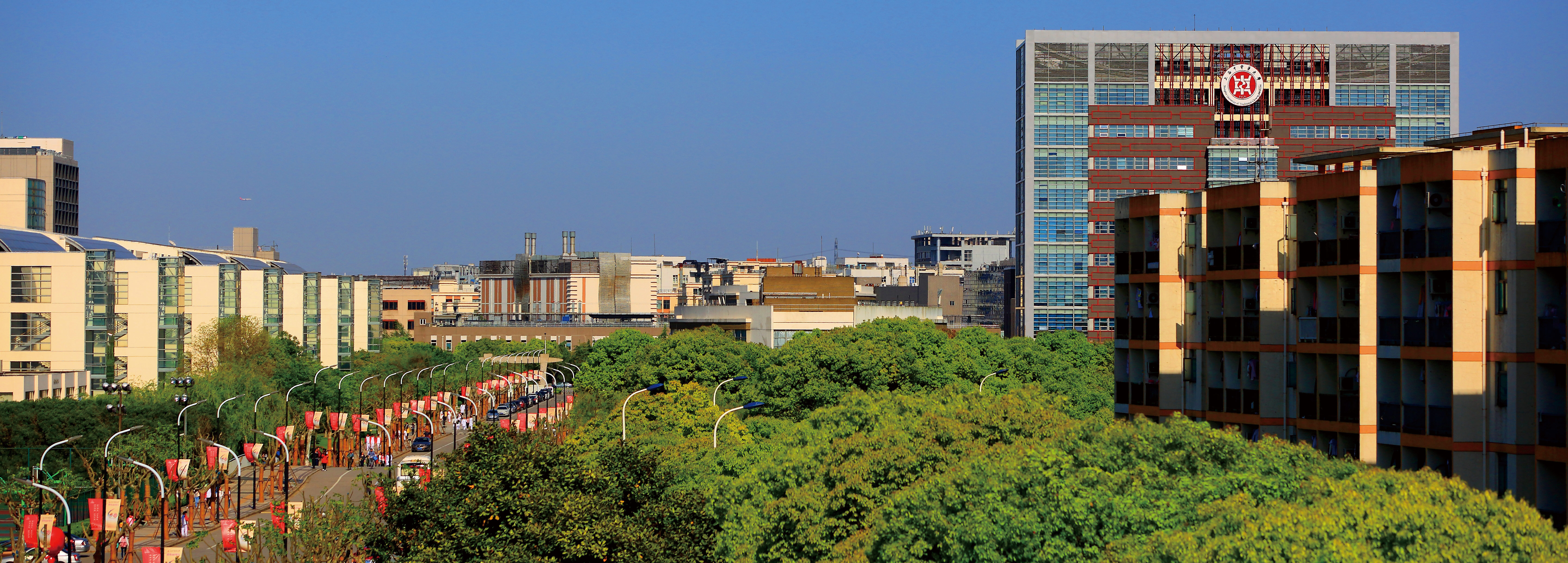 2022年上海中医药大学毕业就业分析，毕业班1009人，仅922人毕业