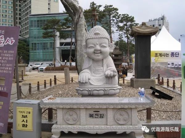 夜晚漫步韩国首尔明洞,成都往事155