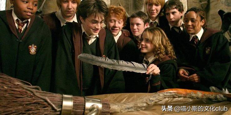 《哈利·波特》：盘点哈利在圣诞节时，收到的最棒的10件礼物