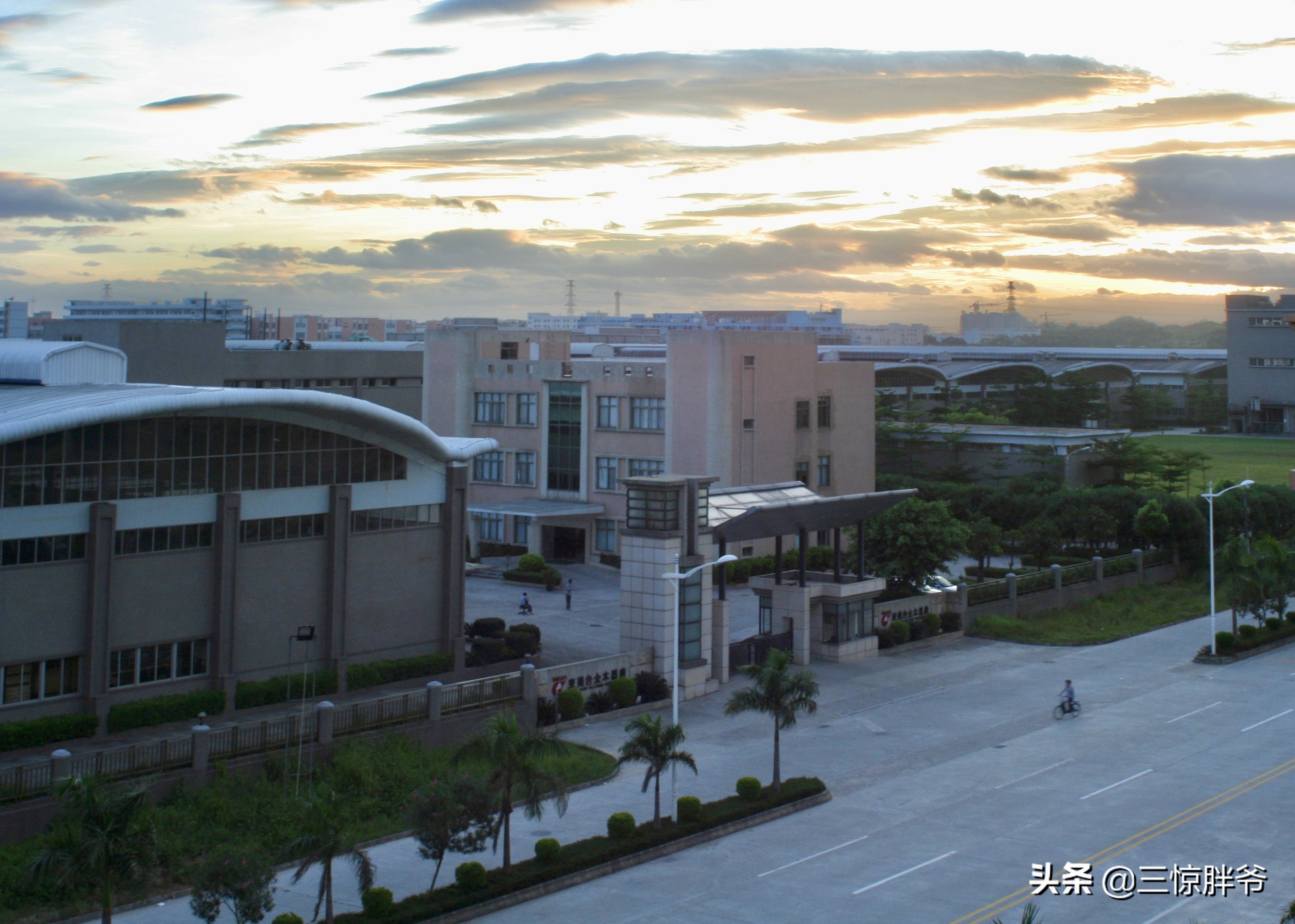 十年东莞流水线打工仔自述,东莞工厂里打工者的真实故事