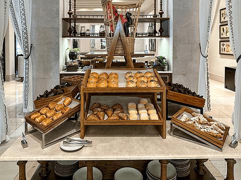 阿联酋丽思卡尔顿,阿联酋野奢帐篷