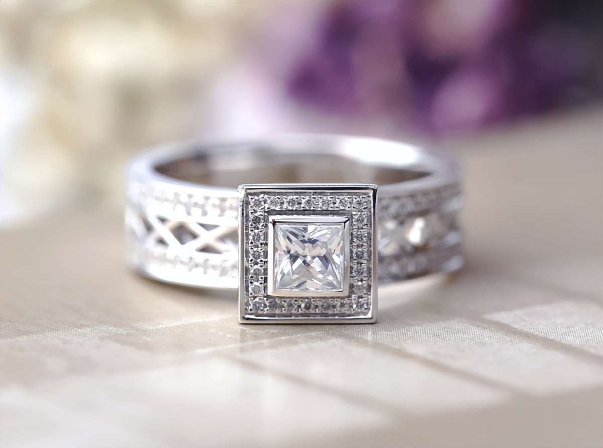 哪个品牌的钻戒每个款式独一无二,老凤祥钻戒款式及价格表2023