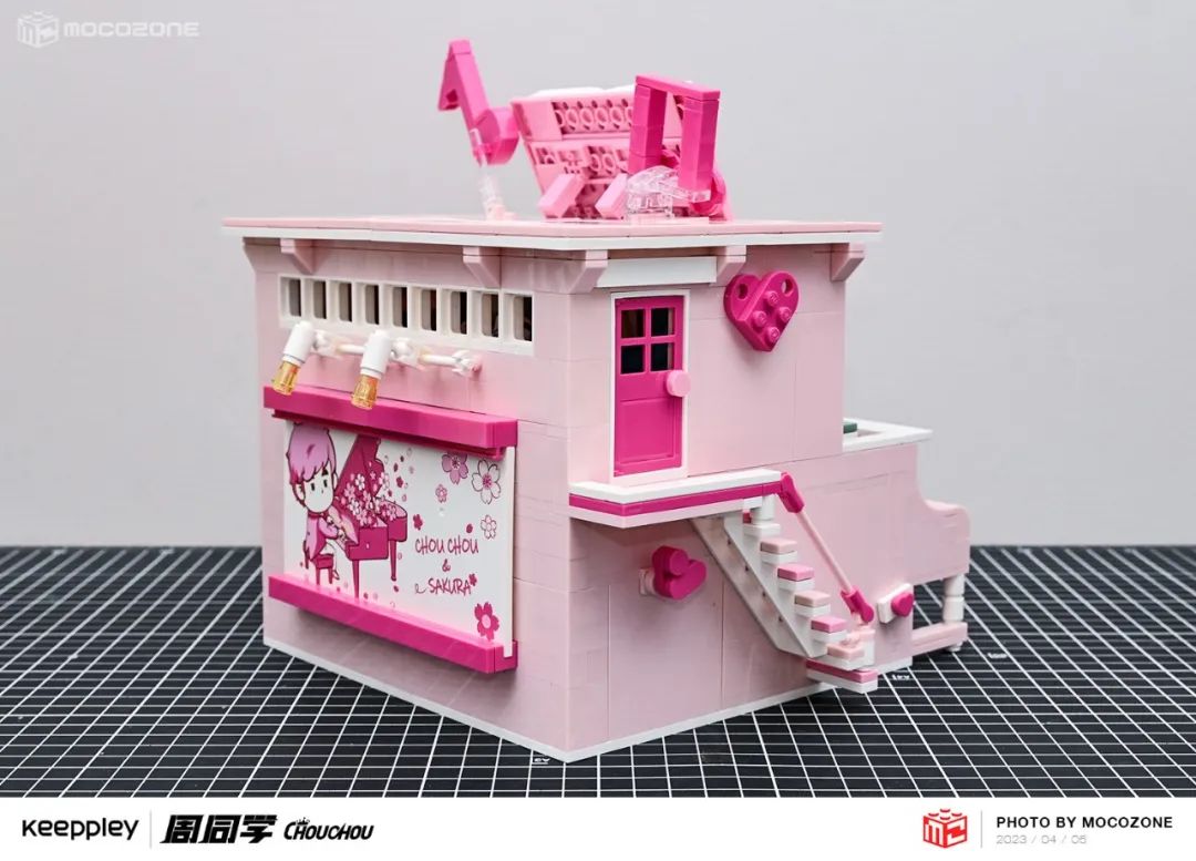 【积木测评】旋转的场景变换！周杰伦首款积木套装很有趣