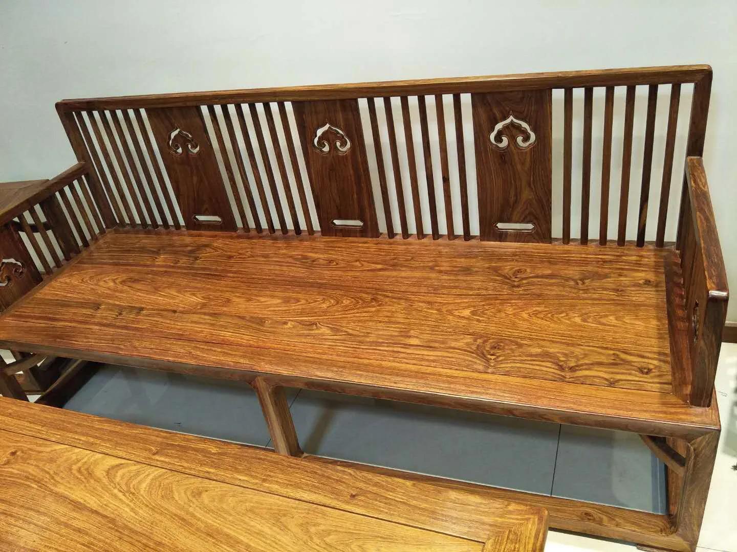 红木家具中刺猬紫檀,红木家具花梨木好还是刺猬紫檀好