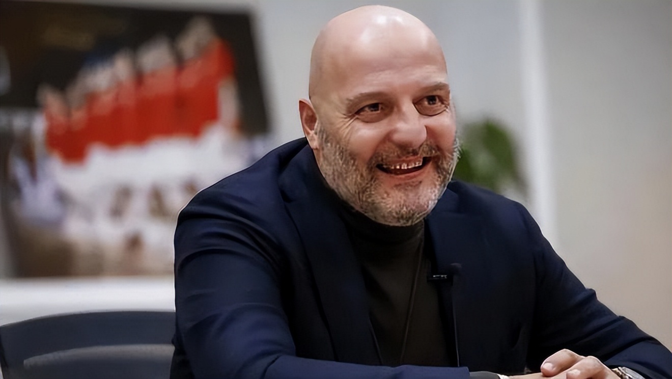 中国男篮18人名单，七名后卫，两个新面孔，广东后卫占了近一半