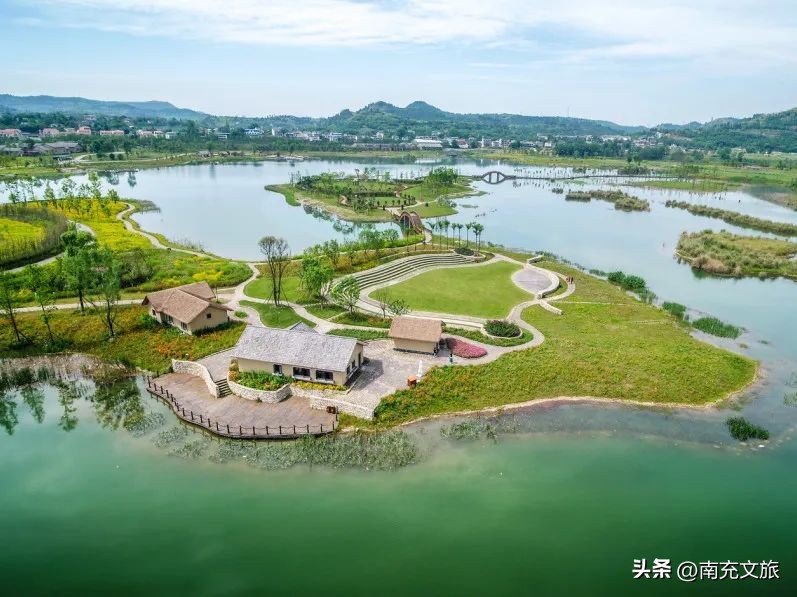 耍水凤仪湾,耍水避暑露营