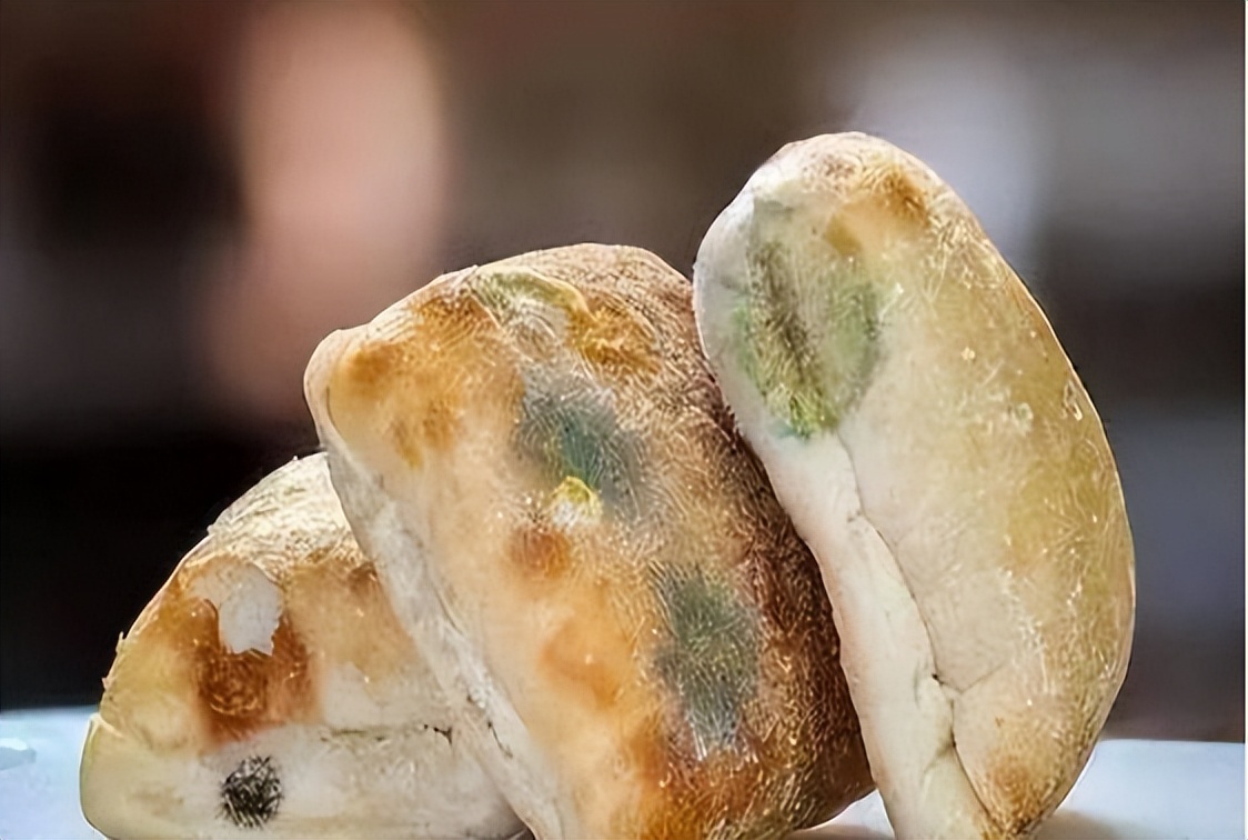 馒头放在冰箱里会产生黄曲霉素吗,冷冻三天的馒头会致癌吗