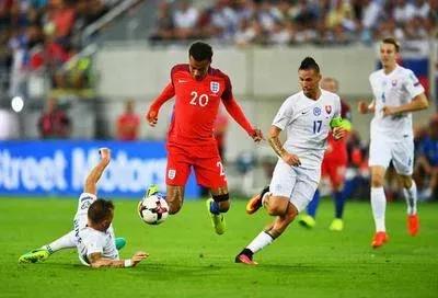 中国足球滑跪,中国足球能走得更远