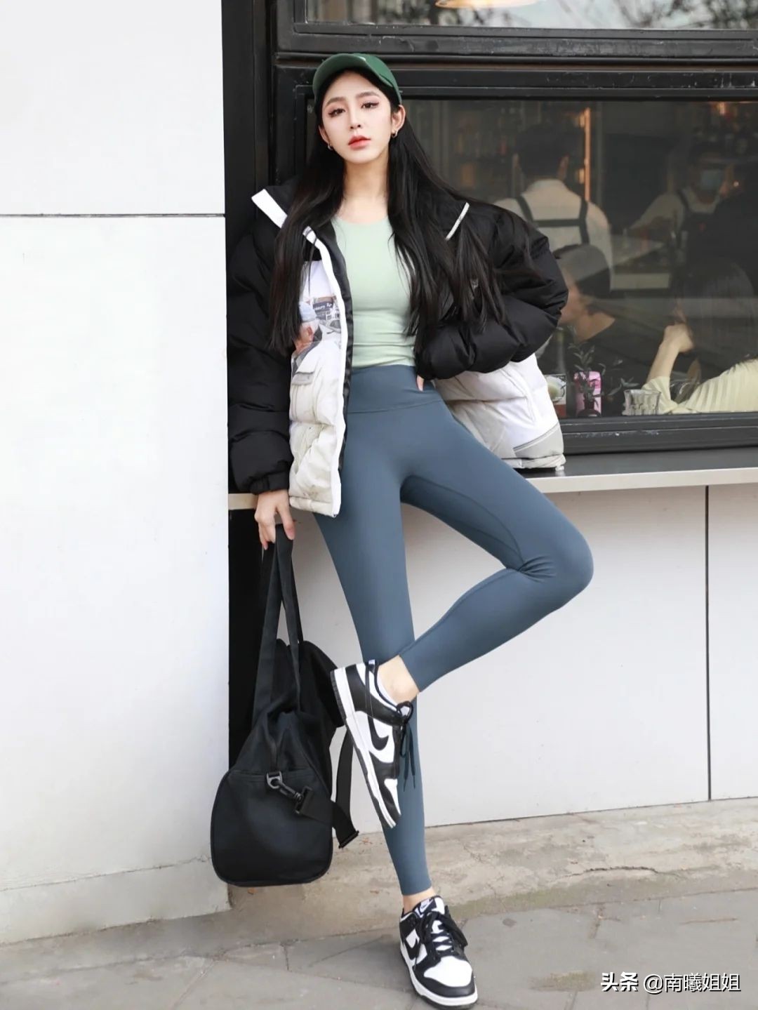 我对“无痕裤”的偏见，在看到这些素人街拍后变了，百搭又显瘦