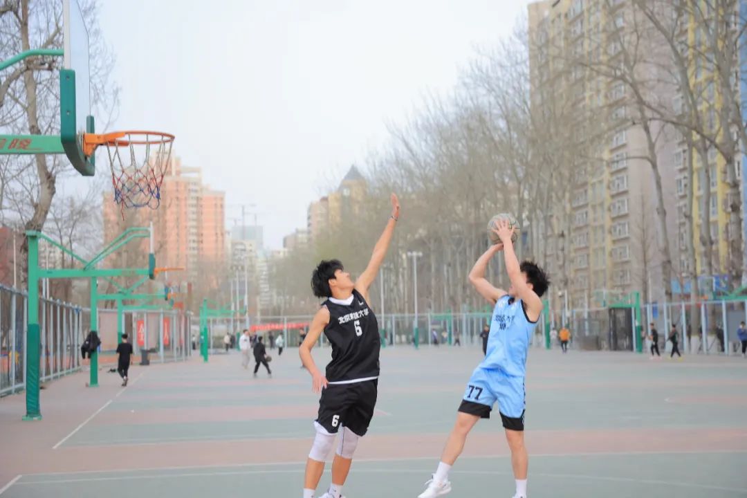 足球场改造扩建,最新足球场开放