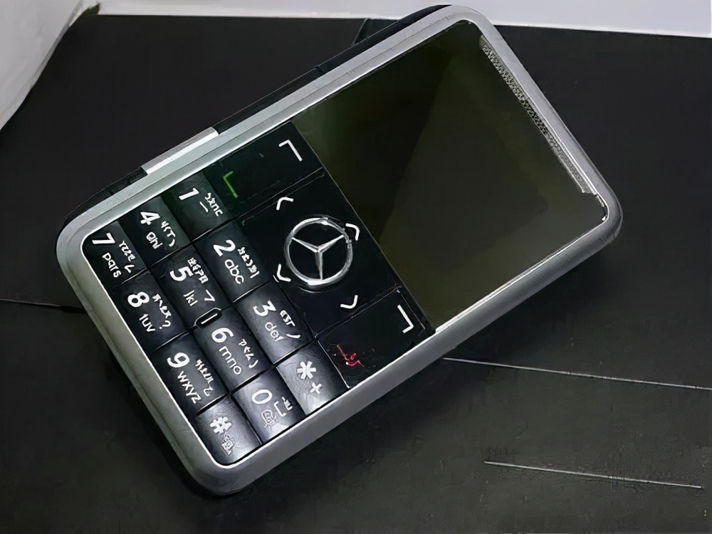 易烊千玺华强北修手机,易烊千玺华强北手机