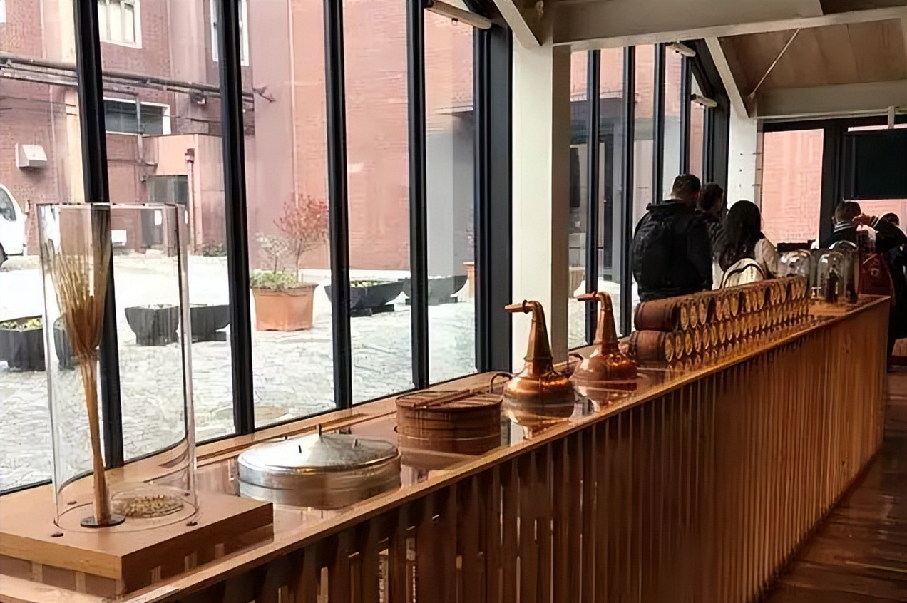 日本威士忌和茅台哪个好,山崎威士忌和茅台口感