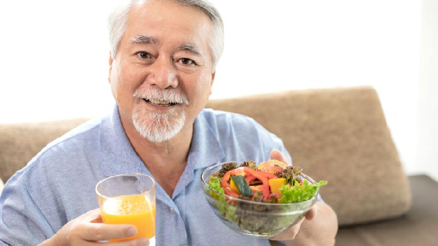 老年人吃优质蛋白增强免疫力,老年蛋白粉增强免疫力推荐